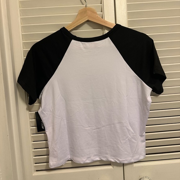 Super soft crop raglan tee - Picture 5 of 5